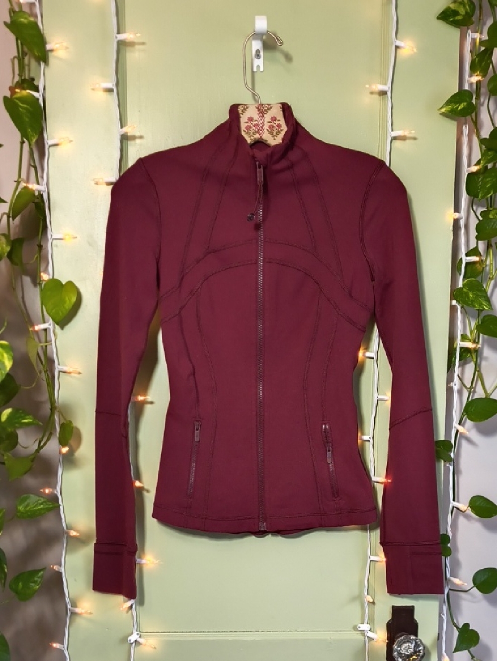 Women's Lululemon Define Dynamic Movement Jacket Vino 2